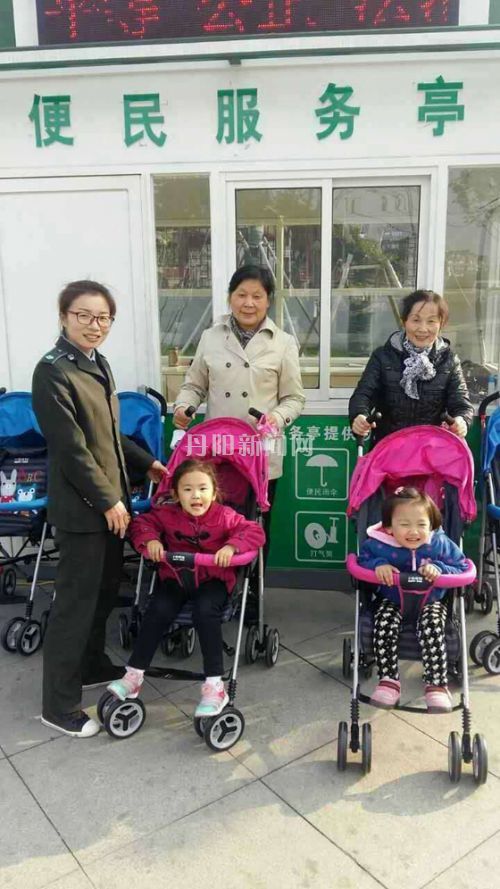 万善公园方便“小游客”