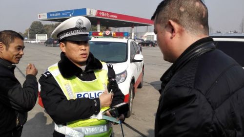 客车超载