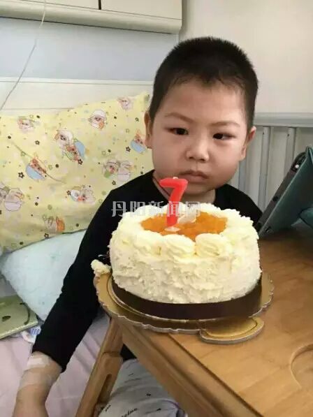 李奕过生日的照片