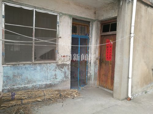 高金妹独住的一间屋子
