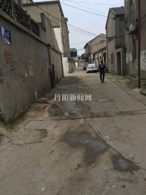 另一处建筑垃圾堆放地