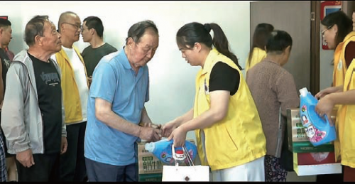 情暖老兵心 共筑鱼水情