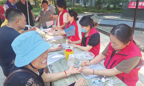 伏天养生进社区，中医服务惠民生