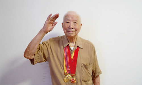 译电护辕烽火路 九秩丹心照征程