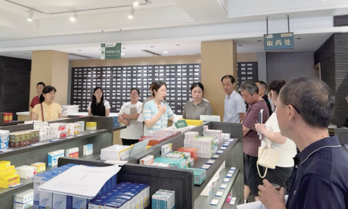 “课堂”搬进药房 护航安全用药
