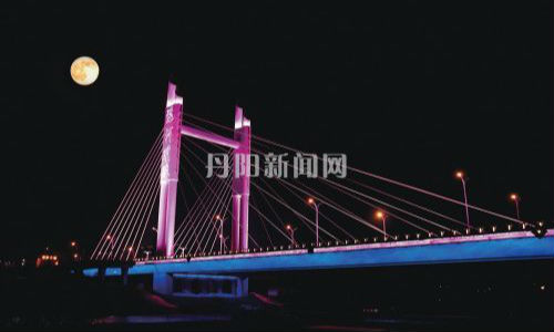 年度最大圆月 定格家乡之美