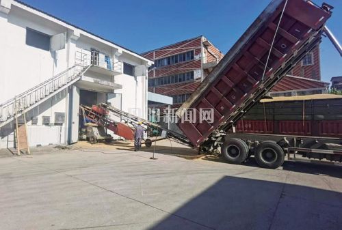 秋粮入库 惠农暖心