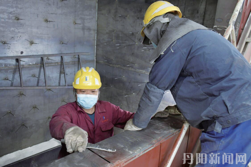 57714eaeb7bc2b5bc558e38fe18509da