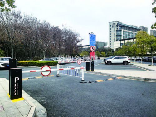 4f8b5e7876c7f7459f6f9346e3e25a67