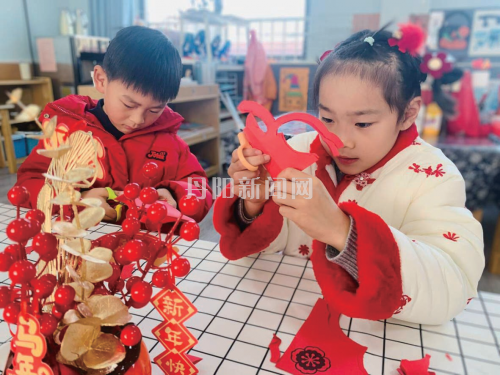 萌娃迎新年 童趣话传承