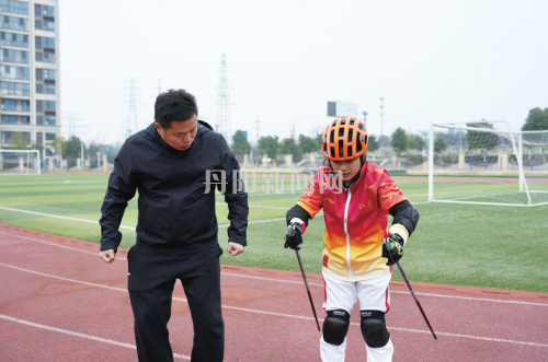 逆风“滑”出光芒之路 ——专访全国残运会双银得主张子吟