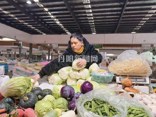 寒潮来袭，市民“菜篮子”稳价保供