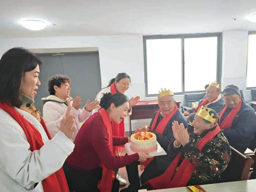 fb9c45d6d446605bb46df5b561820344