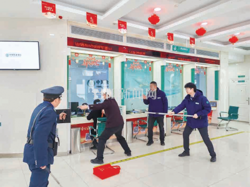 反恐防暴演练 提升安防技能