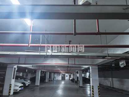 d14fdec2ae57fb553bd8577bd4642803