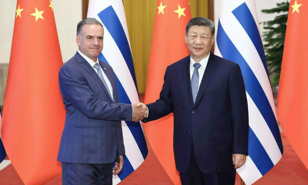 习近平同乌拉圭总统奥尔西举行会谈