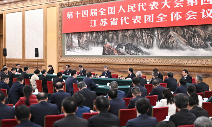 习近平参加江苏代表团审议