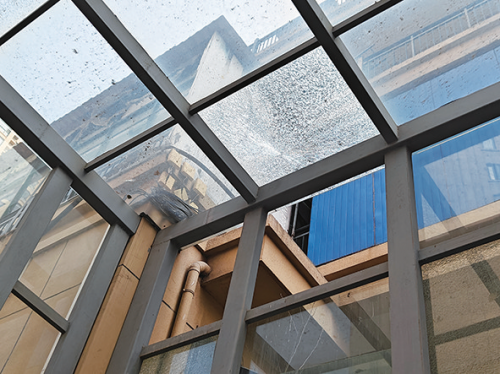 b596fc72b9e09d9549bdb5f6a27797be