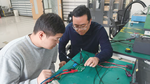 a2122f05d0540d6b845f1a37c58d76f0