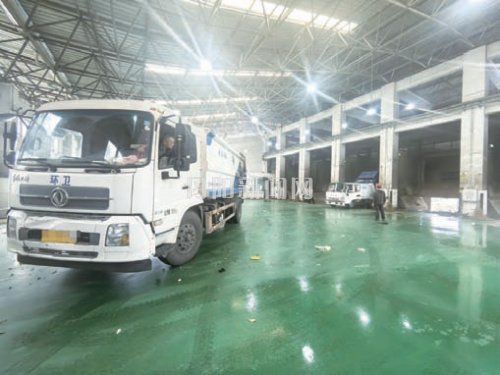 70917ba558407aa97fa63d4435ba3edb