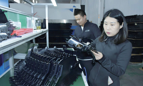 丰富“强镇”内涵 推动“产城融合”