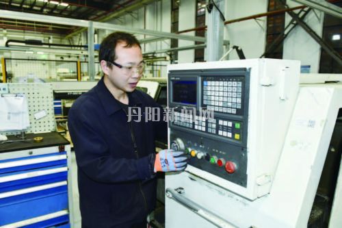 抓好“黄金季” 奔跑“春天里”