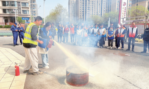 振兴路社区探索党建引领消防安全治理新模式