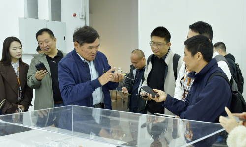 媒聚丹阳 镜观未来