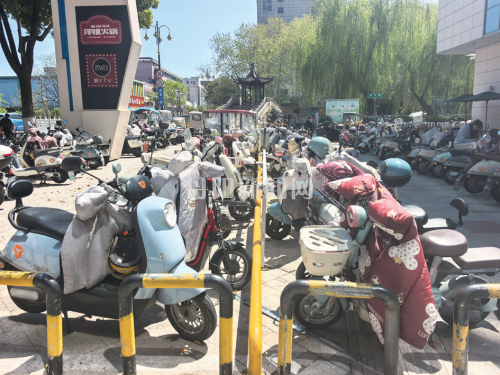 e378bdc2b90f0b49ef0f7957b1f4eb05