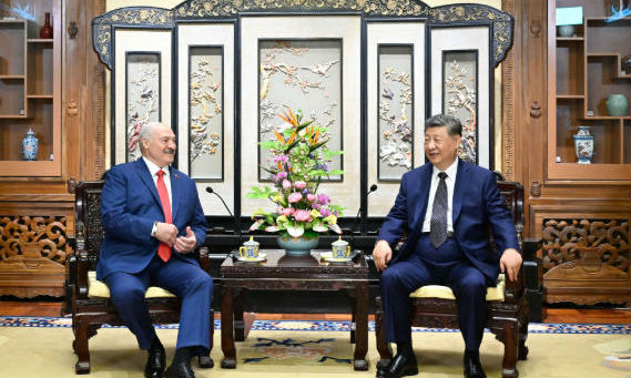 习近平会见白俄罗斯总统卢卡申科