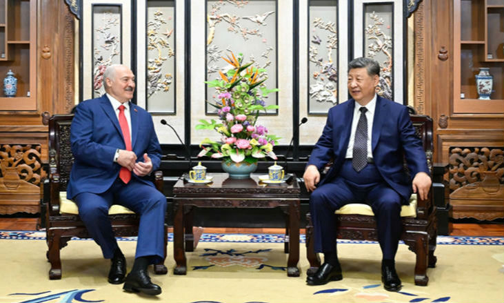 习近平会见白俄罗斯总统卢卡申科