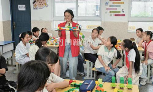 暑托有爱伴成长 乡土美育润童心  