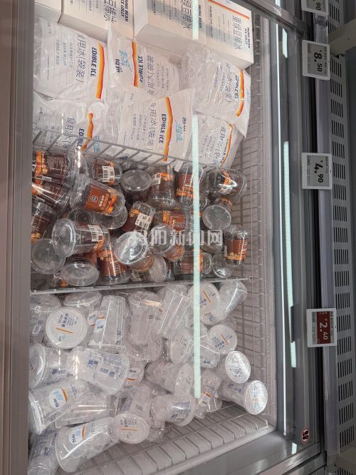 夏日“冰杯热”悄然走红 市民解锁消暑新方式