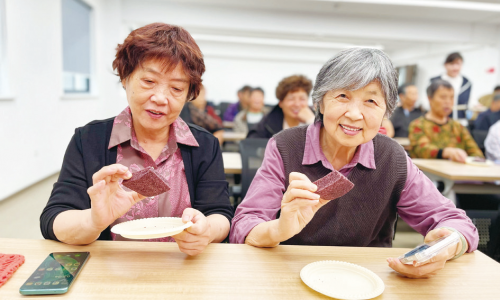 香草新村社区开展重阳节主题活动