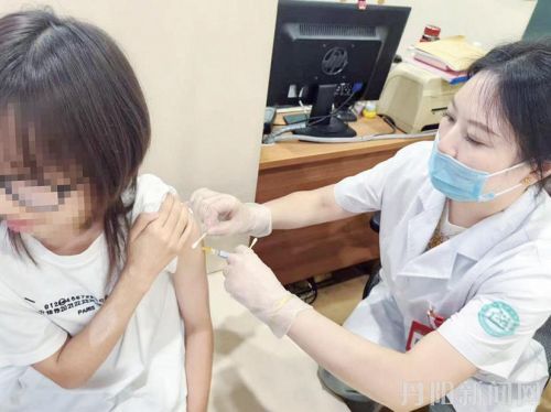 接种HPV疫苗 守护女性健康
